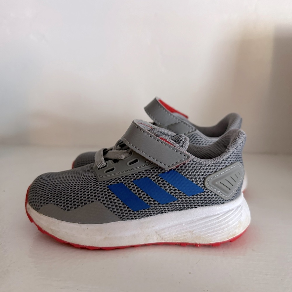 Adidas unisex-child Duramo